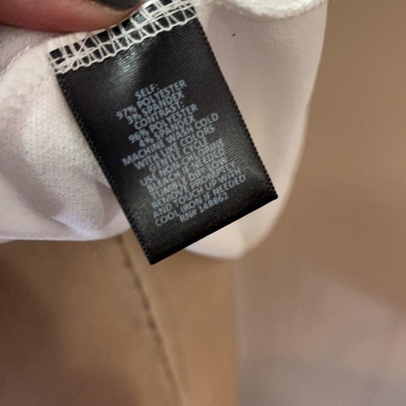 Torrid White Crepe Tunic Top - Picture 9 of 10